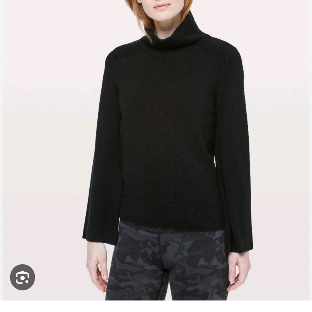 Lulu Lemon 100% merino wool City Trek sweater, black, size 8 new w/o tag